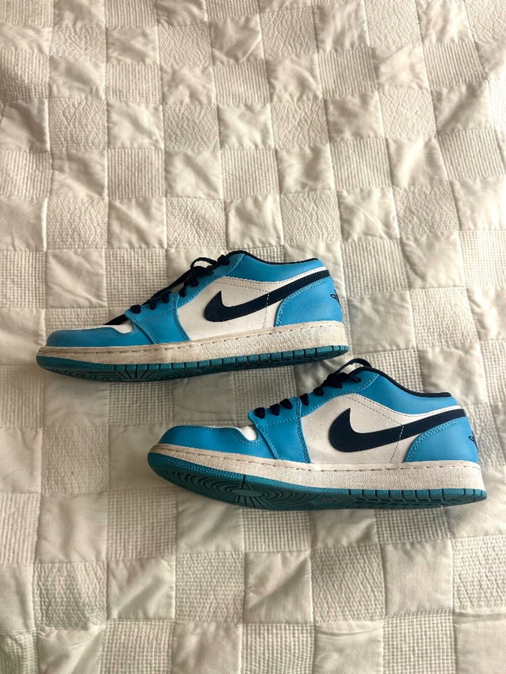 Air Jordan 1 Low “Laser Blue” 💙🖤